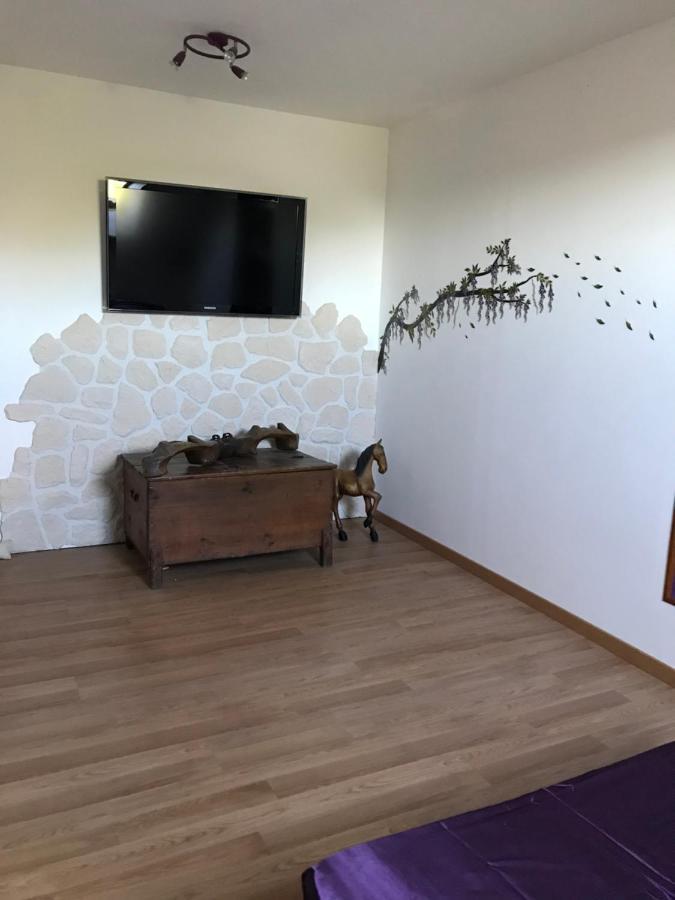 Chambres D'Hotes Saint-Aulaire Bagian luar foto